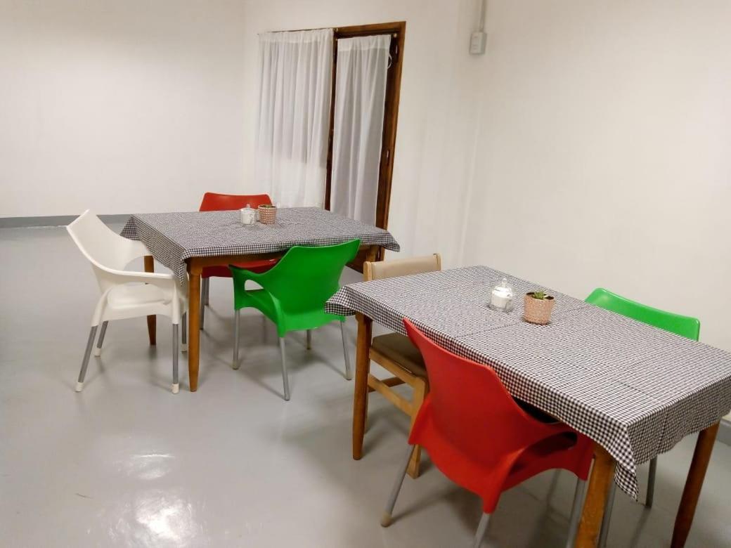 Hostel De Esquel Eksteriør billede